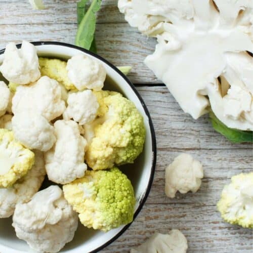 A bowl of fresh cauliflower.