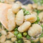 The finished dish with pasta and vegetables.