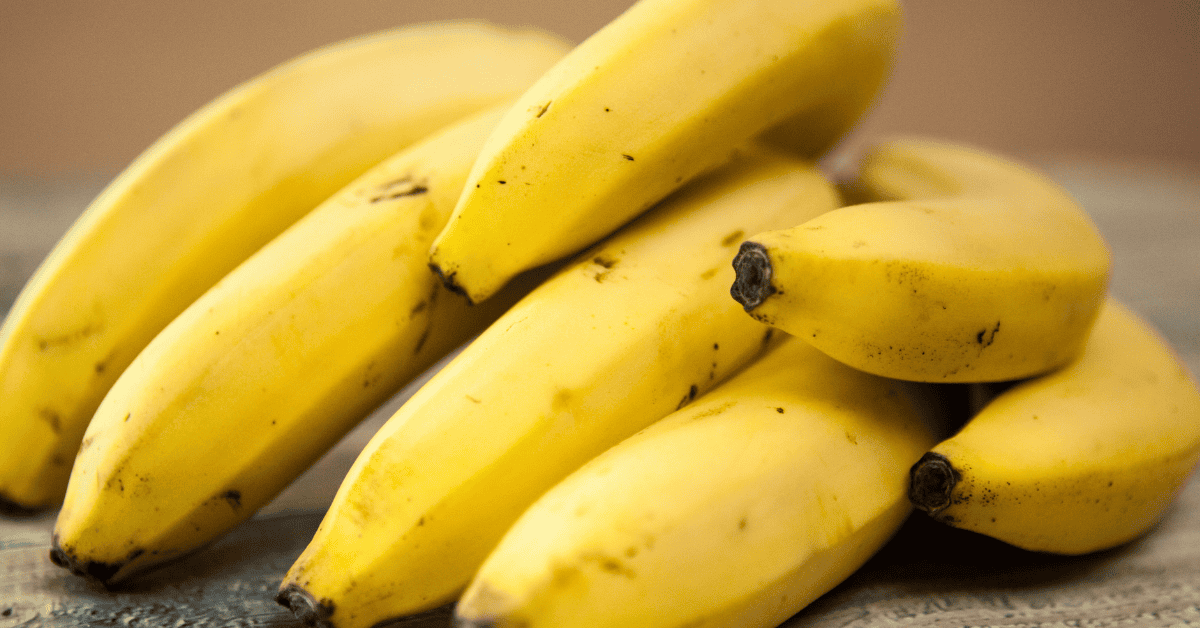 a bunch of bananas that need to be frozen.